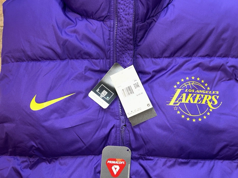 Nike LA Lakers City Edition Chaleco Puffer Chaqueta Púrpura FZ0335-504 Para hombres 2XL Nuevo Foto 3 de 4