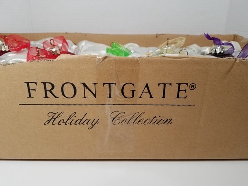 Caja de 10 adornos navideños Frontgate Holiday Collection rojo, verde, púrpura - Imagen 4 de 11