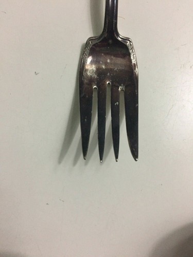 5 Rogers Brothers 1847 OLD COLONY XS TRIPLE Silverplate Salad Fork Monogrammed M - Picture 10 of 12