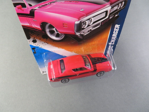 2011 Hot Wheels Muscle Mania '71 DODGE CHARGER #8 of 10 - Picture 2 of 6