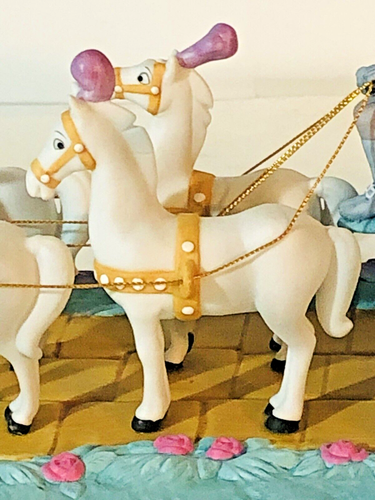 Walt Disney World Park Porcelain Cinderella Horse Carriage Coach Figurine RARE - Picture 12 of 19