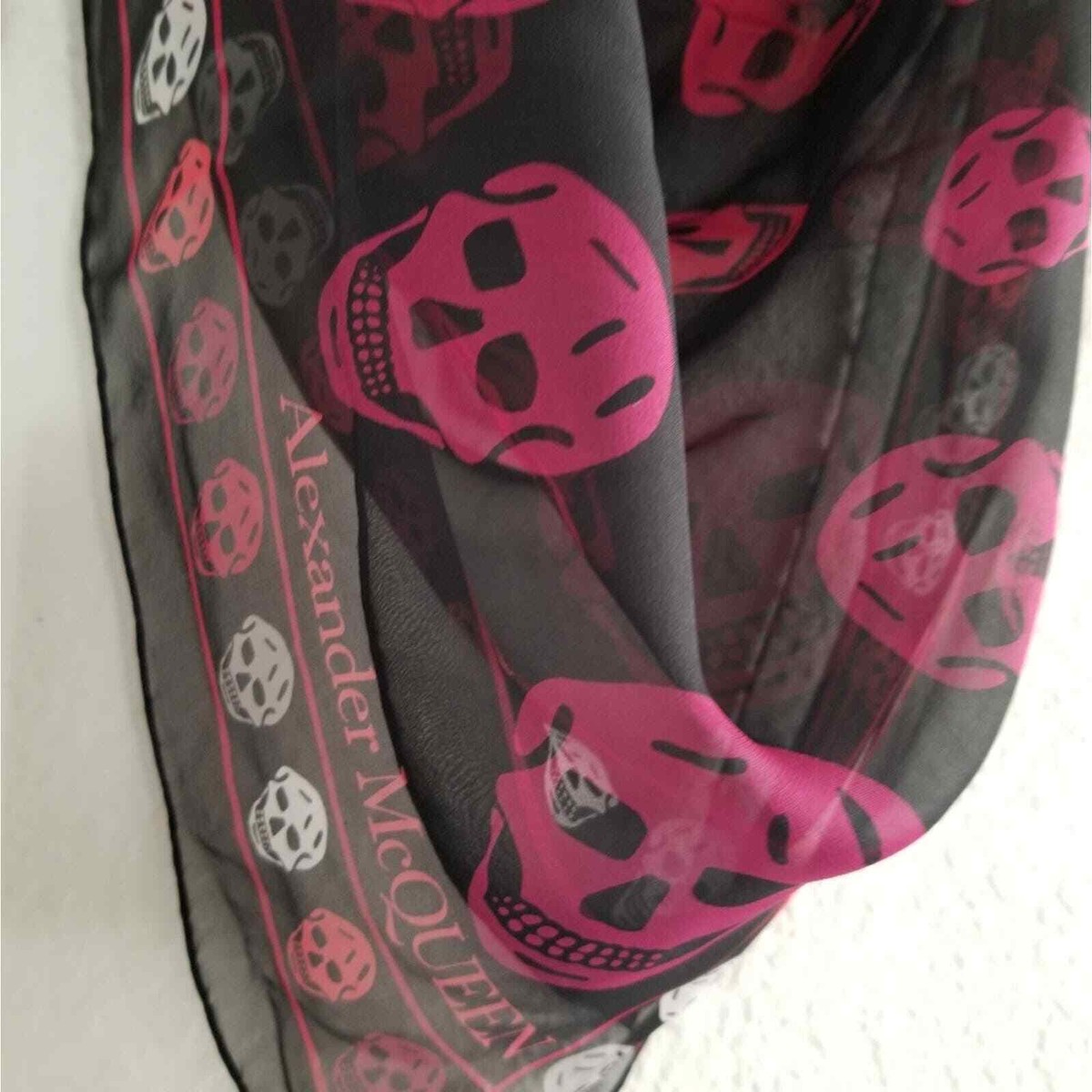 Alexander McQueen Skull Silk Large Scarf Black Red | eBay