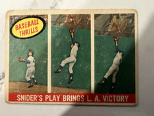 1959 TOPPS DUKE SNIDER #468 BASEBALL THRILLS “SNIDERS’S PLAY BRINGS L.A. VICTORY