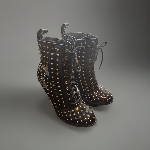 Dr. Martens studded lace-up boots US 7L / HS8 - Picture 2 of 5