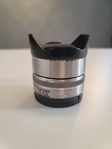 Sony E 16mm f2.8 and Fisheye Lens attachment - (VCL-ECF1, SEL16F28) and rear cap - Picture 3 of 21