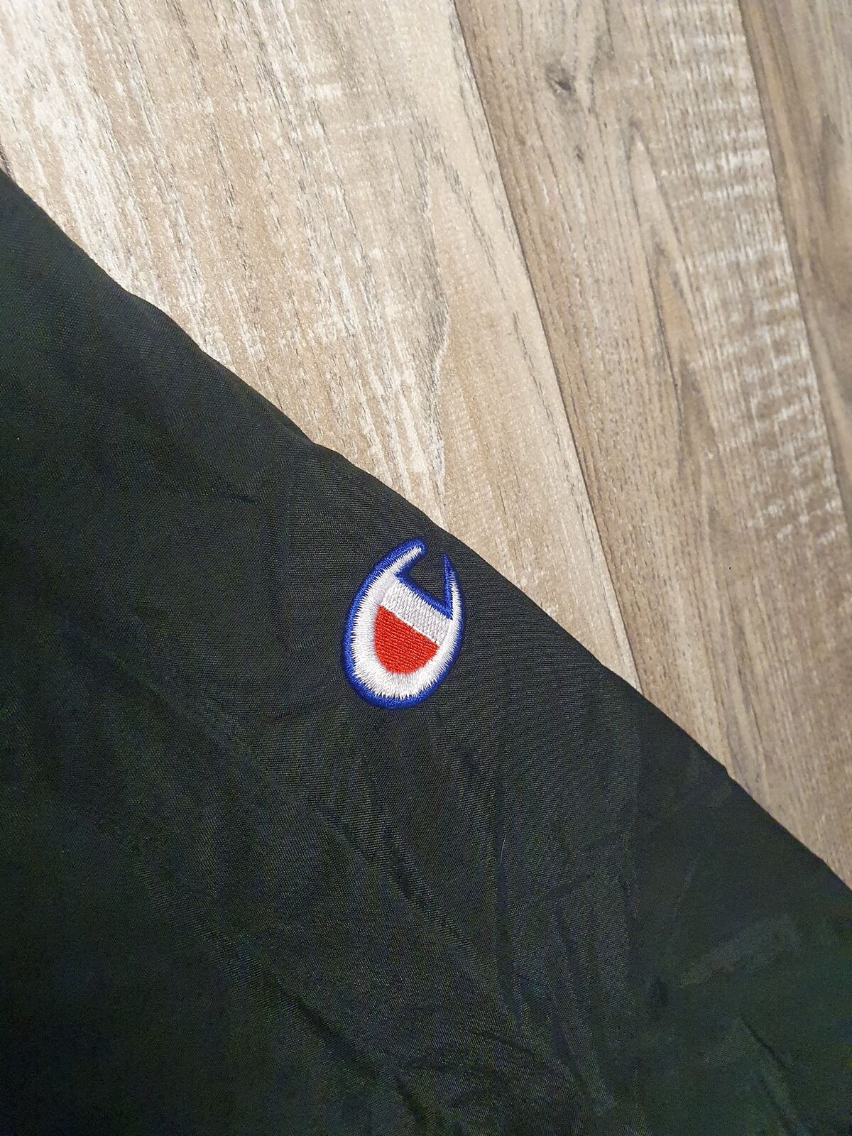 Picture 4 of 5