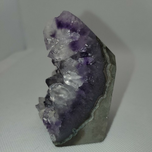 Amethyst Cluster Tower Point 3.33in tall, 300g - Picture 5 of 12