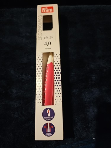 Ergonomic Crochet Hooks - Prym 4mm Soft Grip