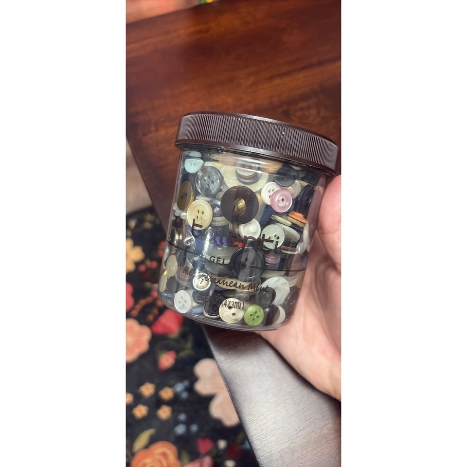 Large lot of vintage buttons | eBay