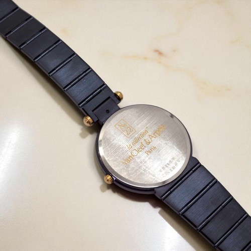 Reloj de cuarzo Van Cleef & Arpels La Collection No.22 oro marino para hombre de lujo JP - Imagen 4 de 4