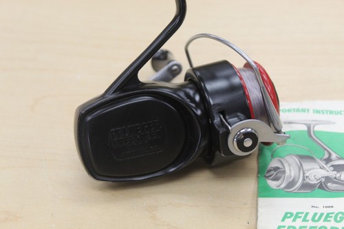 Vintage Pflueger Freespeed 1000 Spinning Reel *FREE SHIPPING* - Picture 2 of 7