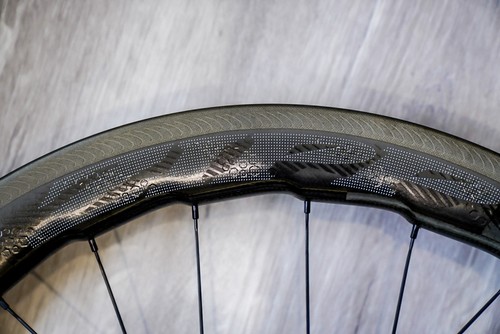 NEW: Zipp 454 NSW REAR WHEEL - RIM BRAKE - Carbon Fiber - 11 SPD - SRAM/SHIMANO - Picture 5 of 6
