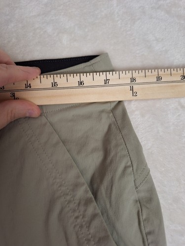 Eddie Bauer Womens 14 Tall Bermuda Shorts Khaki Tan Classic Outdoors Preppy T14 - Picture 3 of 11