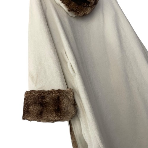POTTERY BARN Faux Fur Hooded Bath Robe Size Large Cream - Picture 5 of 6