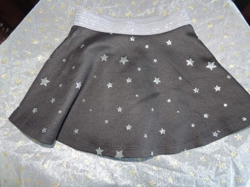 NWT Youth Girls Size XS (4-5) * GAP KIDS * Black Glitter Star Skirt T-32 - Picture 2 of 5