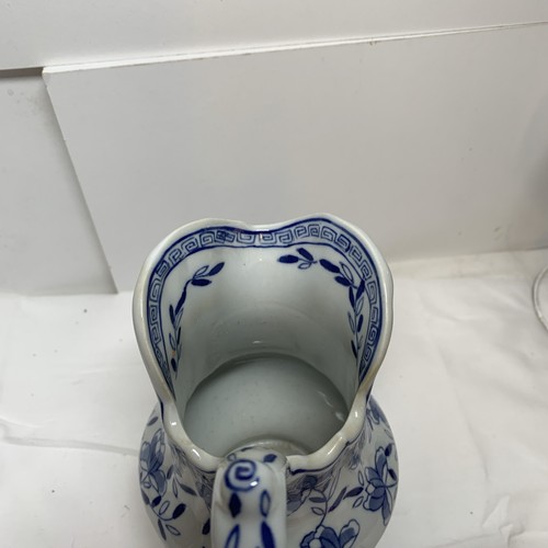 Andrea by Sadek 6 Inch Blue and White Vintage Creamer Very Collectible Item.. - Picture 12 of 12