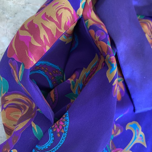 Vintage 80s Gold Label Victoria's Secret Robe Purple Floral Satin One Size EUC - Picture 6 of 9