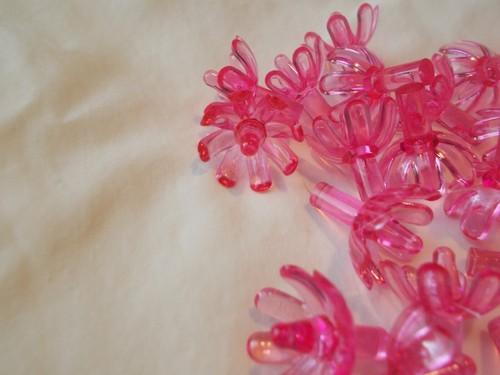 Deco Brites Christmas Tree Bulbs Pink Medium Flowers Qty 42 - Bild 2 von 3