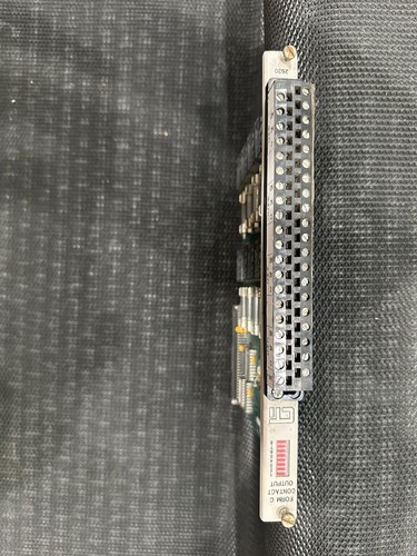 Siemens Simatic 505 CTI 2530 Form C Revision Relay Output Card - (Item118) - Picture 6 of 7
