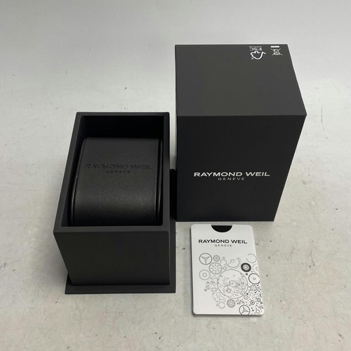 Raymond Weil Tango Classic Quartz Steel 41mm Bracelet Watch 8160-ST-20041 - Picture 5 of 5