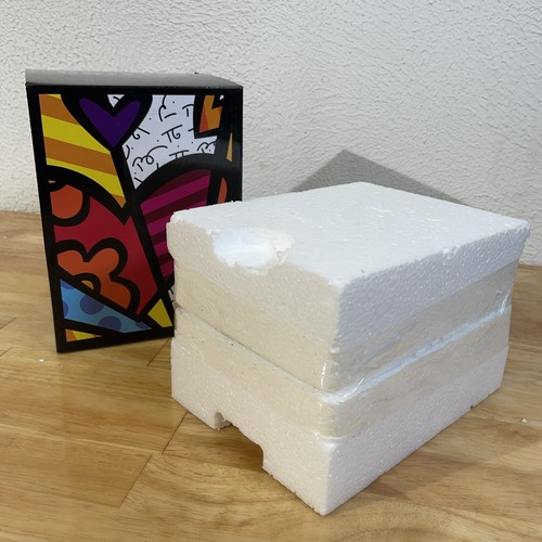 Romero Britto Sculpture 6" Happy Cat Limited Edition #2716/4000- 3rd Ed. SEALED - Picture 7 of 8