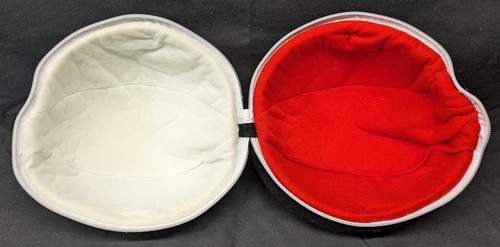 Tomy Pokemon Plüschtier Pokeball mit Reißverschluss und Pikachu 2017 Nintendo  - Bild 9 von 15