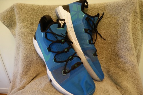 NIKE BASKETBALL SHOES - KOBE BYRANT - MEN'S SZ 18 - AV3555-400 - NEW OLD STOCK - Picture 6 of 19