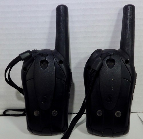 2 Cobra MicroTalk Walkie Talkies 2-Way Radio w/Belt Clip With Charging Station - Picture 7 of 10