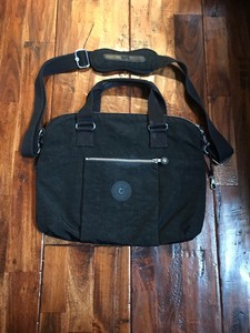 kipling travel purse