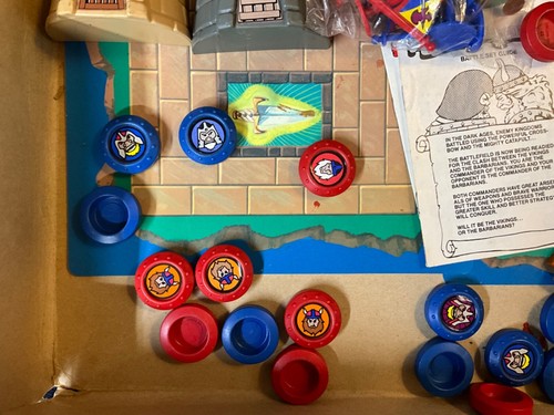Vintage Crossbows + Catapults Battle Set, Plus Extras! Has 7 Extra Warriors & - Picture 5 of 6