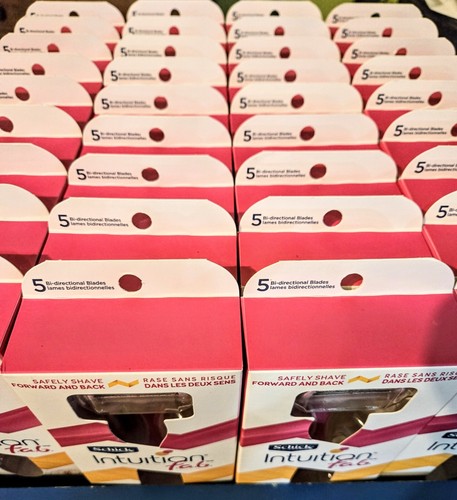 Schick Intuition f.a.b. - Forward & Backward - Bi-Direct Razor with Handle - Picture 2 of 2