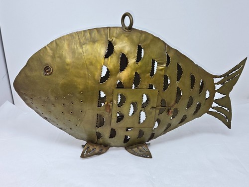 VINTAGE MCM LARGE METAL FISH HANGING VOTIVE CANDLE HOLDER LANTERN WELDED ART 20" - Picture 1 of 11