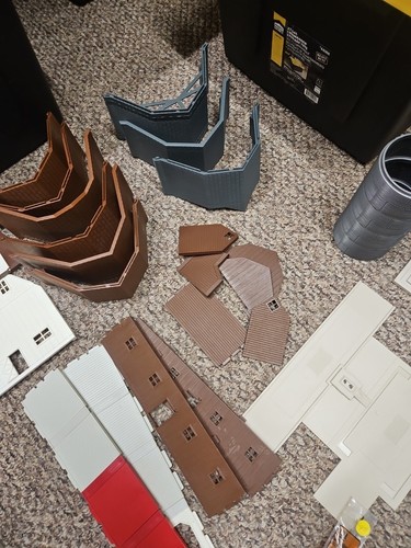 Ertl Deluxe Farm Set. Gebäude und Scheunen. Kühe, Heu, Zäune & mehr - Bild 14 von 17