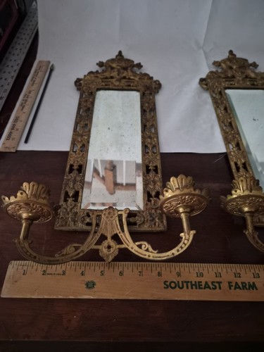 Antiguo par de apliques de pared de 2 velas con espejo biselado de latón/bronce Bradley & Hubbard - Imagen 4 de 14