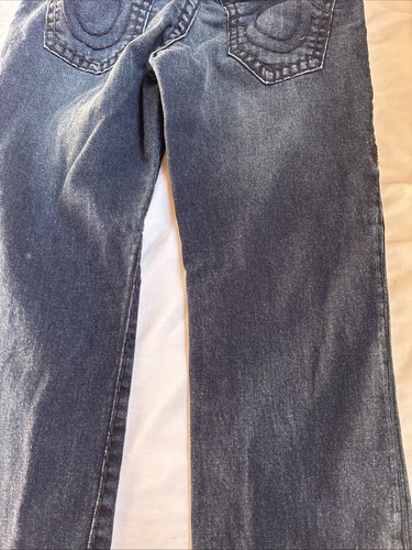 True Religion Markenjeans Geno Herren Relaxed Slim Super T Jeans Streetwear Gr. 31 - Bild 16 von 18