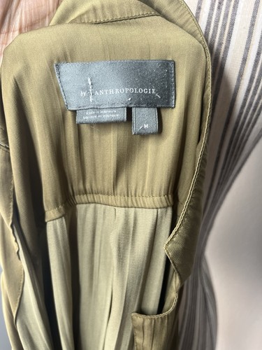 By Anthropolgie Classic Surf Shirt Olive Green Silky Size Medium - Bild 4 von 4