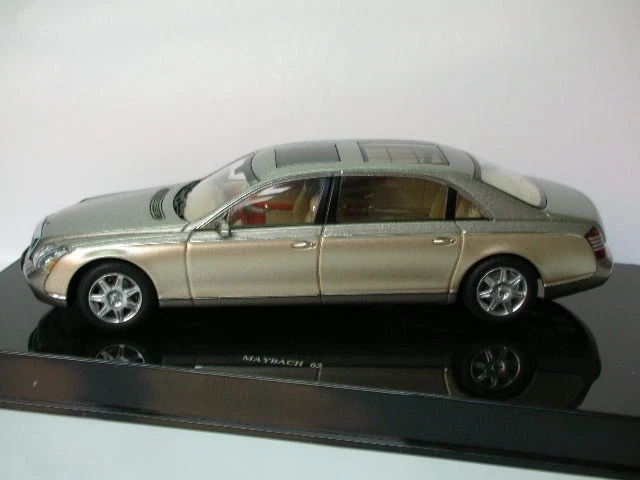 AutoArt 1/43 MAYBACH 62 LWB long wheelbase sedan die-cast model MAYBACH Box - Image 2 of 4