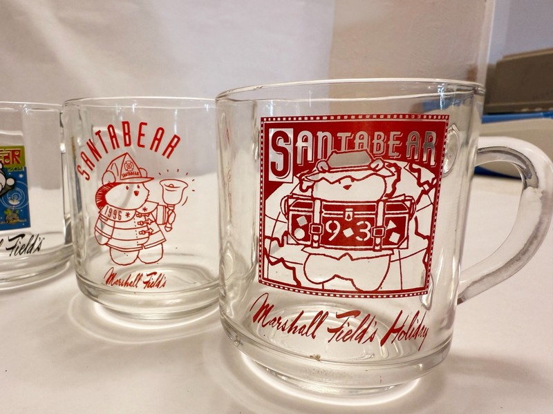 Marshall Field's Vintage Santa Bear & Walnut Room Glass Mugs Chicago– LOT OF 8