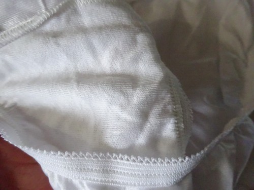 4 Vanity Fair Womens Perfectly Yours Brief Size 9 Star White 15812 NWT - Picture 4 of 7