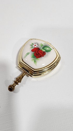Vintage Ladies Pocket Ashtray Porcelain Red Roses Gold Tone - Picture 9 of 10