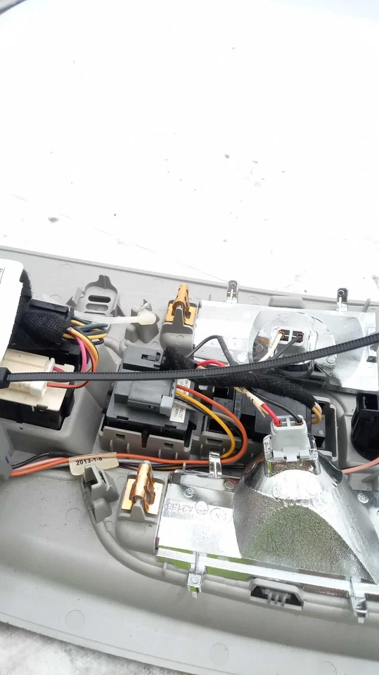 2013 GMC Terrain Center Console Blue OEM 22771179 4DR SUV 164K Miles - Image 2 of 4