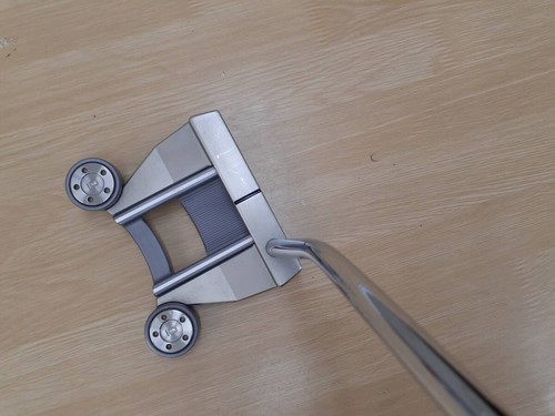 Scotty Cameron Cameron & Crown FUTURA 6M 33in LH Putter w/ HC SuperStroke Grip - Picture 8 of 10