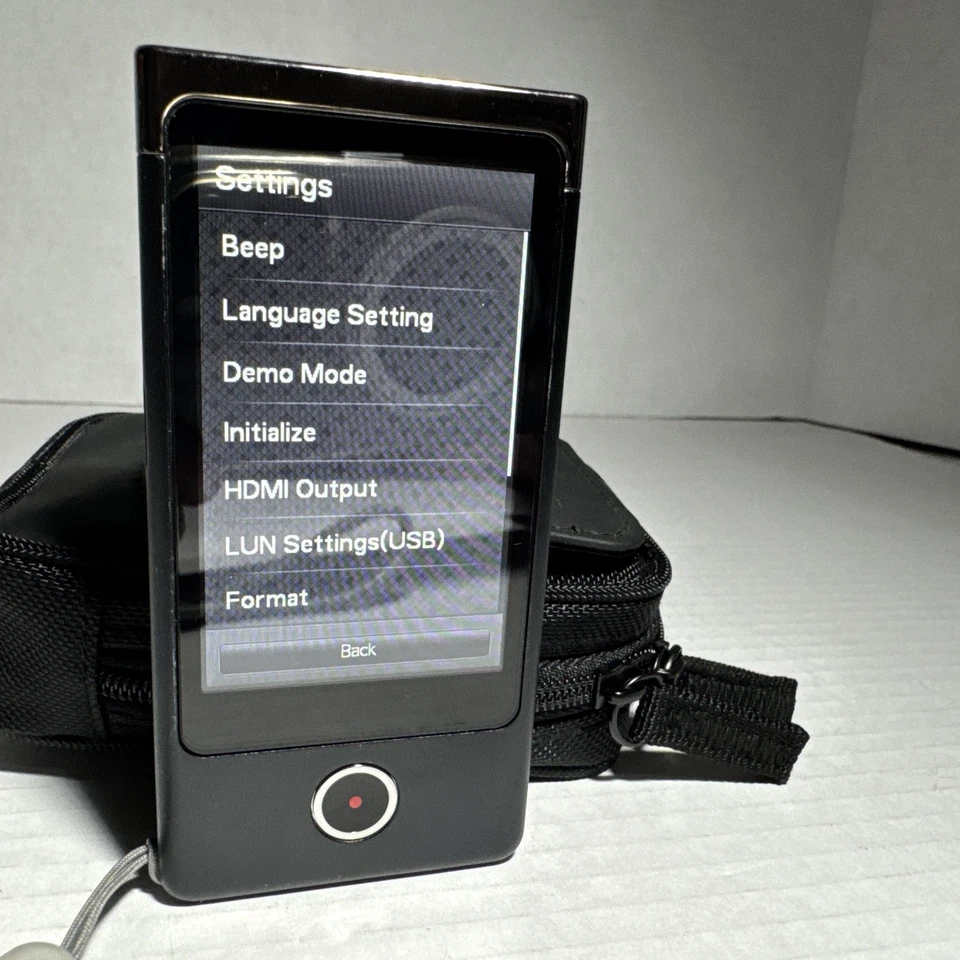 Sony Bloggie Touch Mobile HD Snap Video Camera MHS-TS10 Black & Sony Case Works - Image 3 of 4