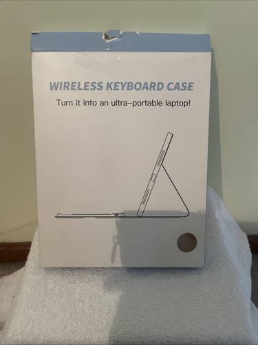 Wireless Keyboard with Tablet Magnetic Case - up to 15 inch - Picture 4 of 5
