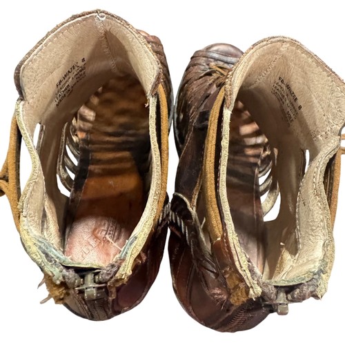 Freebird by Steven Wazee Damen-Ledersandalen mit Absatz Größe 8 abgenutzt - Bild 6 von 10