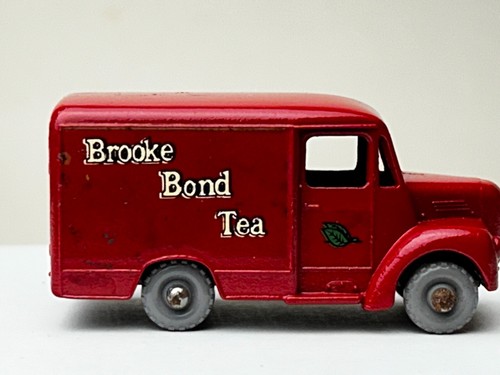 Matchbox No. 47 Trojan Brook Bond Tea Truck with Original Box - Picture 14 of 17