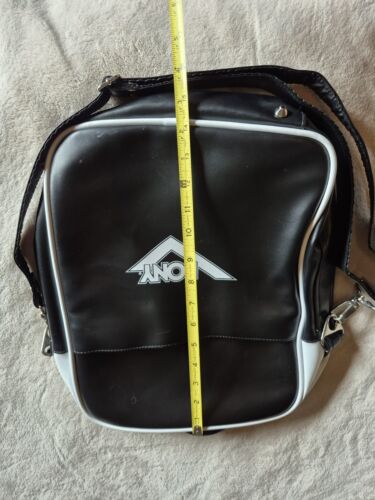 Neu ohne Etikett Vintage Pony PVC Schultertasche schwarz weiß Logo - Bild 3 von 12