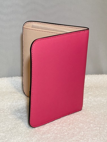 FEMME DE CUPCAKES Passport Money and Credit Card Holder Leather French Pink NWOT - Picture 4 of 6