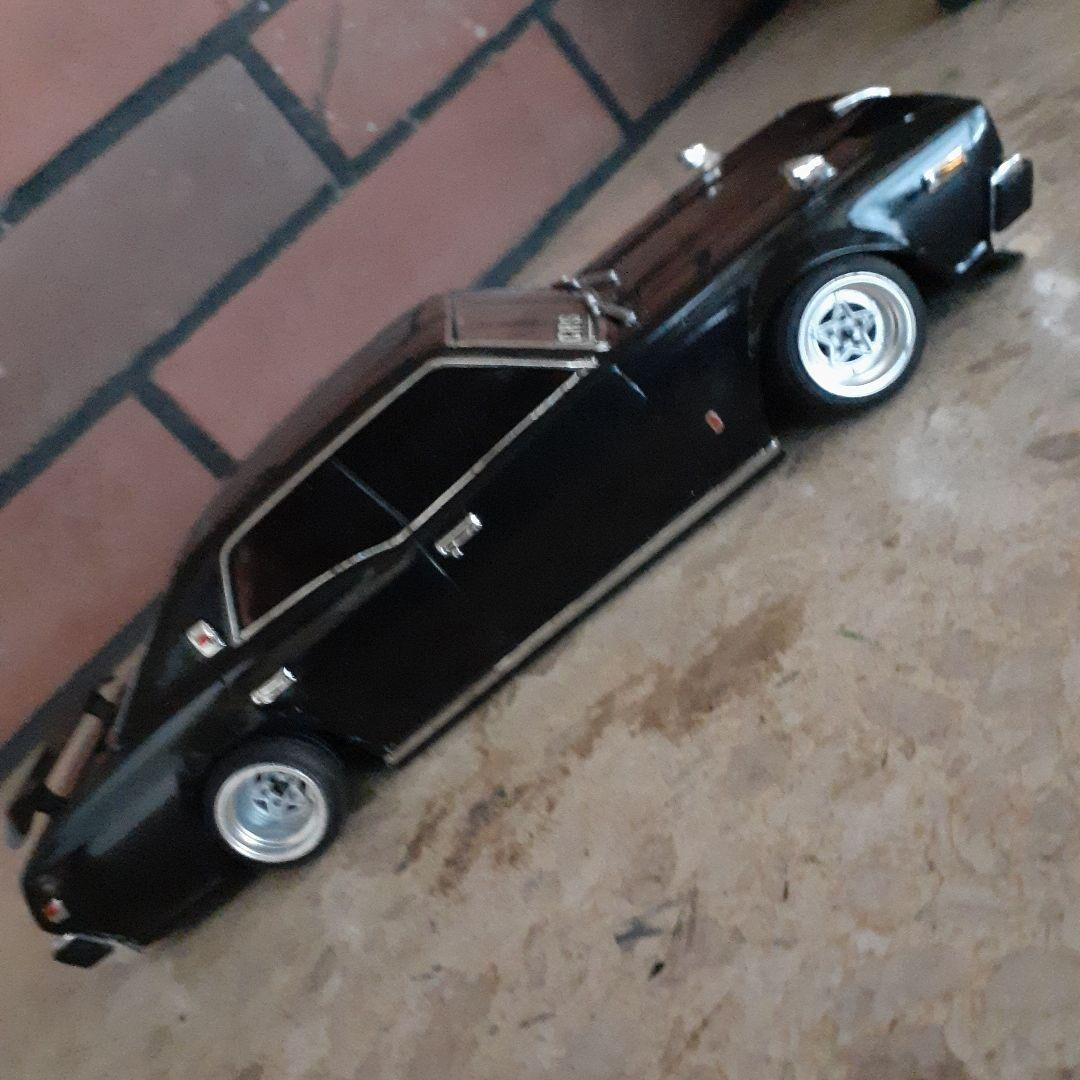 Picture 3 of 5