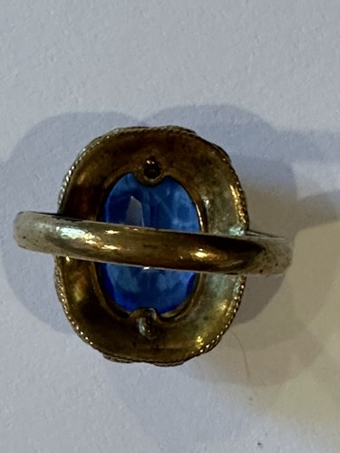 Very Vintage Brass Filigree Ring / Faceted Prong Set Austrian Blue Stone - Picture 4 of 9